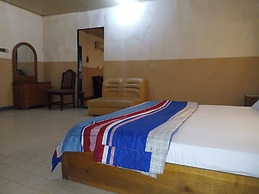 Feligold Royal Hotel