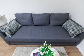 Classic Ernesto near Opera