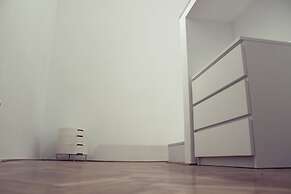 Fantastic Ernesto near Basilica