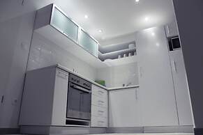 Fantastic Ernesto near Basilica