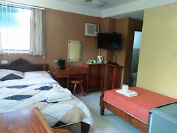 Western Highway Lodge