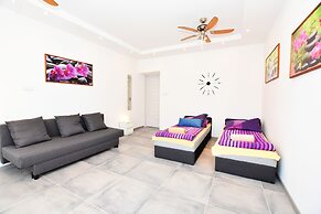 City Central Hostel Kuznicza