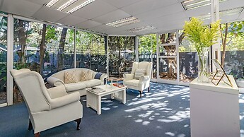 Silver Oaks Boutique Hotel