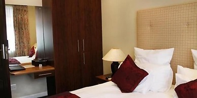 Silver Oaks Boutique Hotel