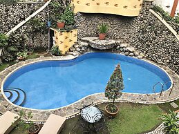 Pura Vida Resort