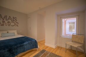 Elegant & Cozy Apartment