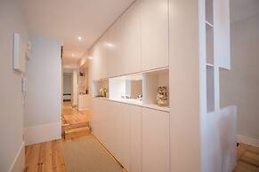 Elegant & Cozy Apartment