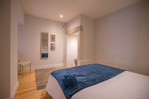 Elegant & Cozy Apartment