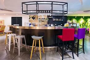 Campanile WuXi HuiShan Tower JinLong Plaza Hotel