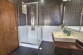 Santa Justa Elevator by Rentestate