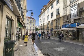 Santa Justa Elevator by Rentestate
