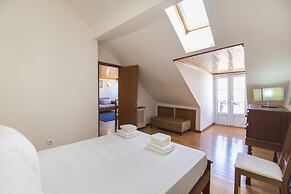 Santa Justa Elevator by Rentestate