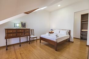 Santa Justa Elevator by Rentestate