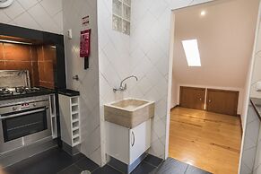 Santa Justa Elevator by Rentestate