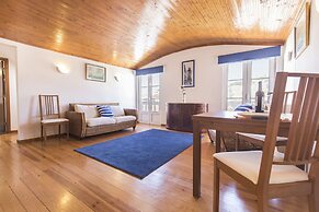 Santa Justa Elevator by Rentestate