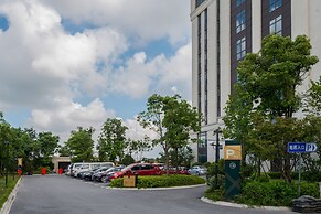 Shanghai Xinchuan Boutique Apartment