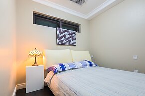 Shanghai Xinchuan Boutique Apartment