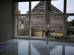 Holly House Bed & Breakfast