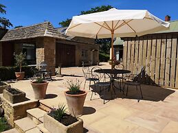 Holly House Bed & Breakfast
