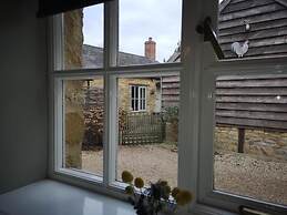 Holly House Bed & Breakfast