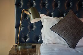 The Falcon Hotel & Restaurant