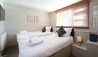 The Falcon Hotel & Restaurant
