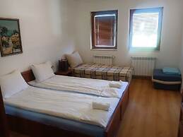 Edelweiss Inn Aparthotel