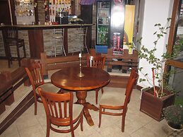 Edelweiss Inn Aparthotel