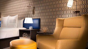 GLo Best Western Nashville Airport