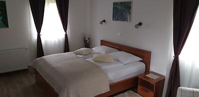 Plitvice Lakes Villa Mija