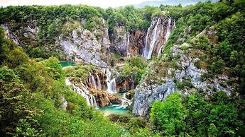 Plitvice Lakes Villa Mija