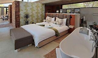 Otjimbondona Kalahari