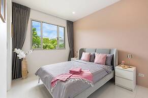 Villa White Orchid