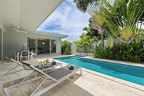 Villa White Orchid