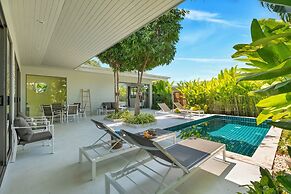 Villa White Orchid