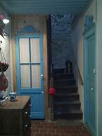 Riverside Home Cottage