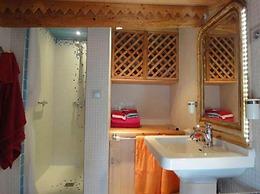 Riverside Home Cottage
