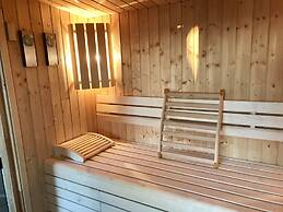 Hills Loft Cottage with Sauna