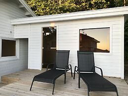 Hills Loft Cottage with Sauna