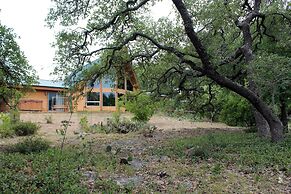 Prow'd House Bed & Breakfast