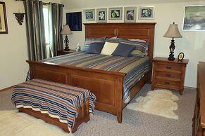 Prow'd House Bed & Breakfast