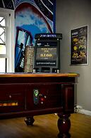 Ritz For Backpackers