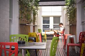 Ritz For Backpackers