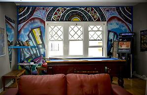 Ritz For Backpackers