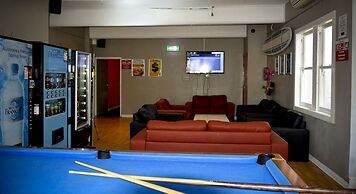 Ritz For Backpackers