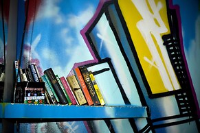 Ritz For Backpackers