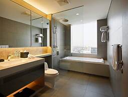 Oakwood Hotel & Residence Surabaya