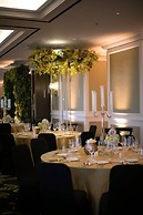 Oakwood Hotel & Residence Surabaya