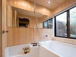 Rinn Kujofujinoki Central