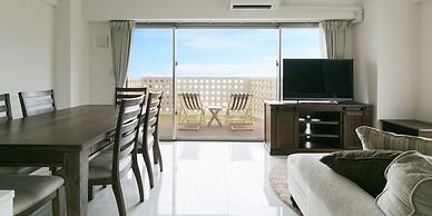 Hideout Okinawa Uruma